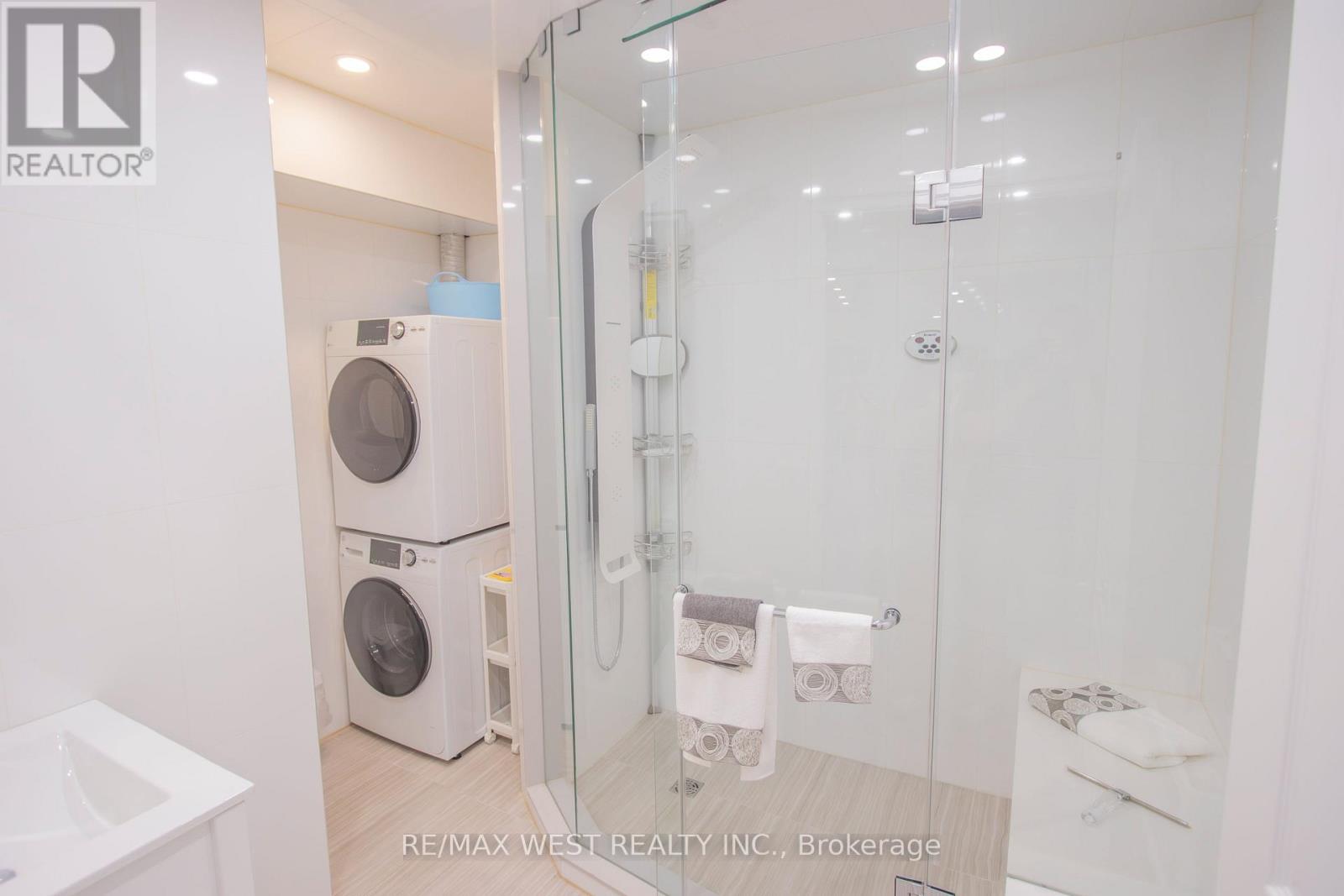 1158 LORNE LANE - 34