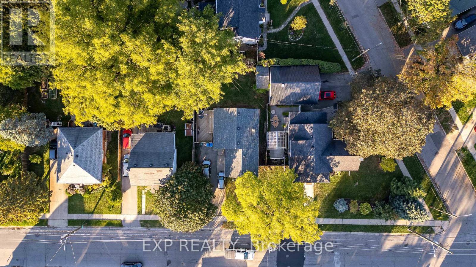41 ALMA STREET N - 41
