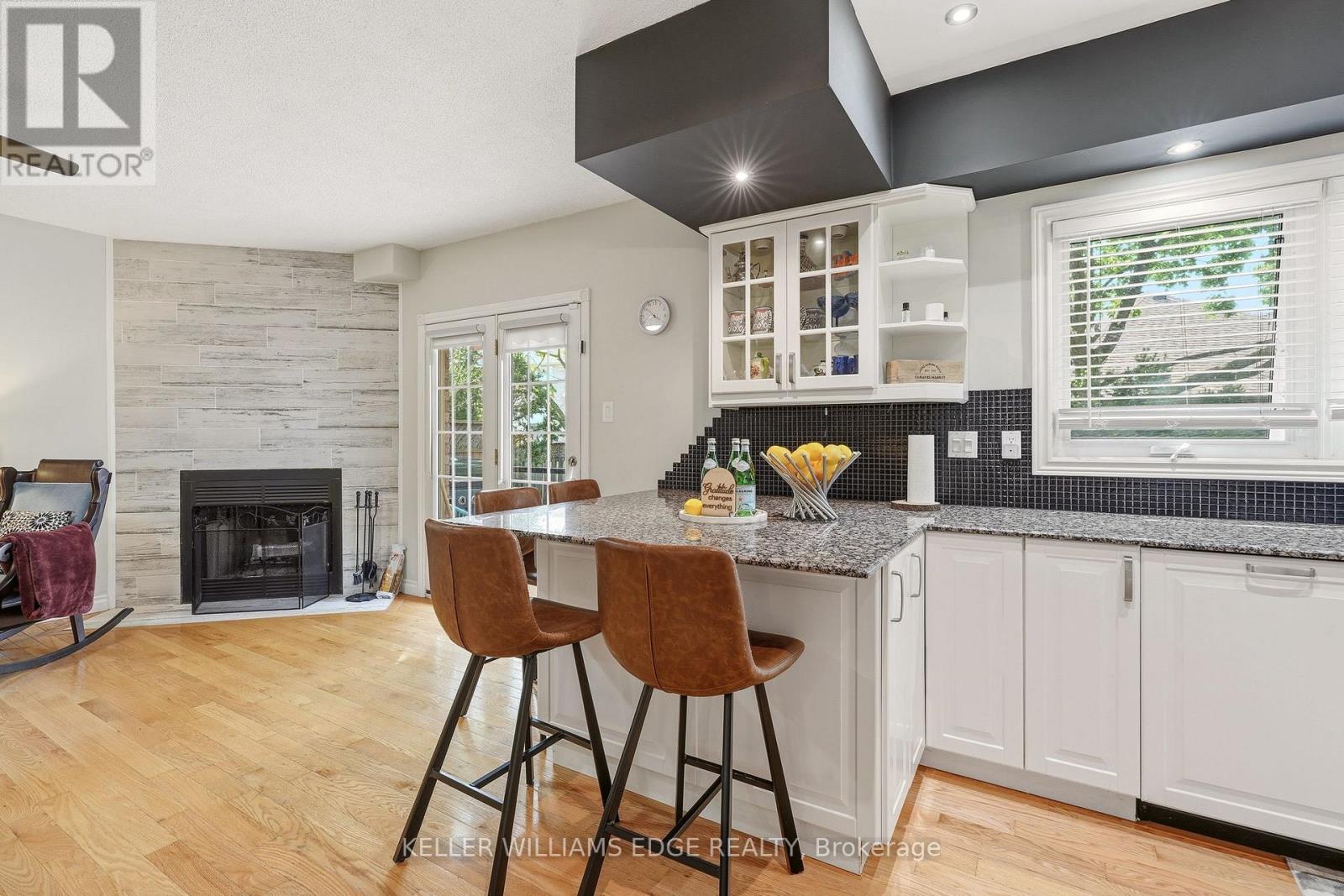 149 COVE CRESCENT - 11
