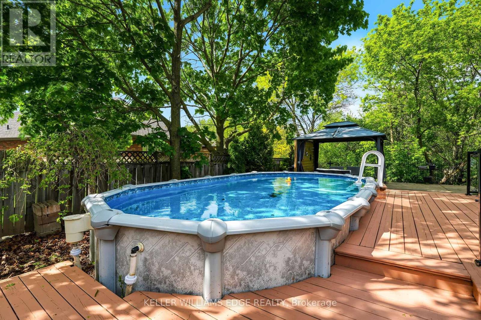 149 COVE CRESCENT - 37