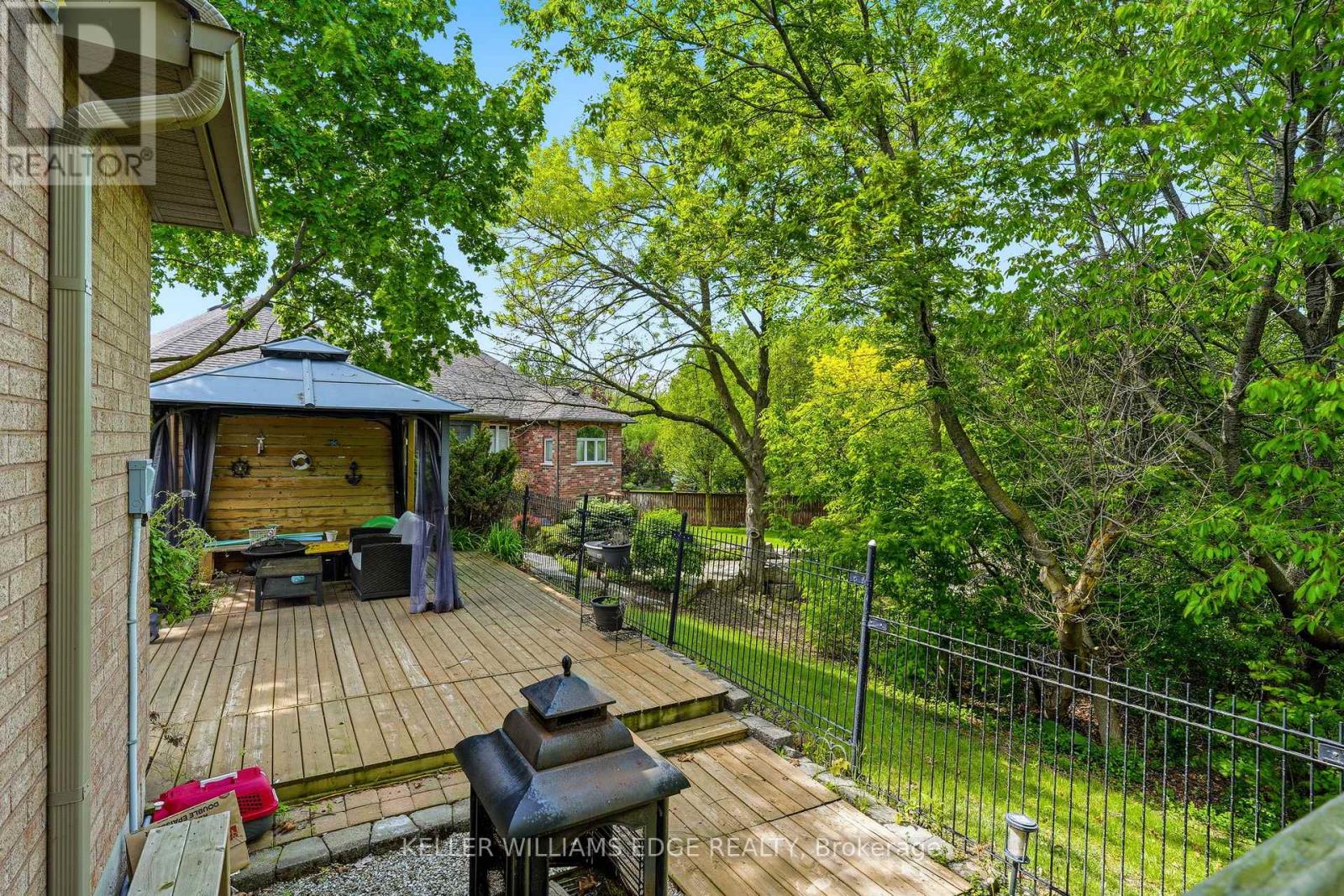 149 COVE CRESCENT - 42