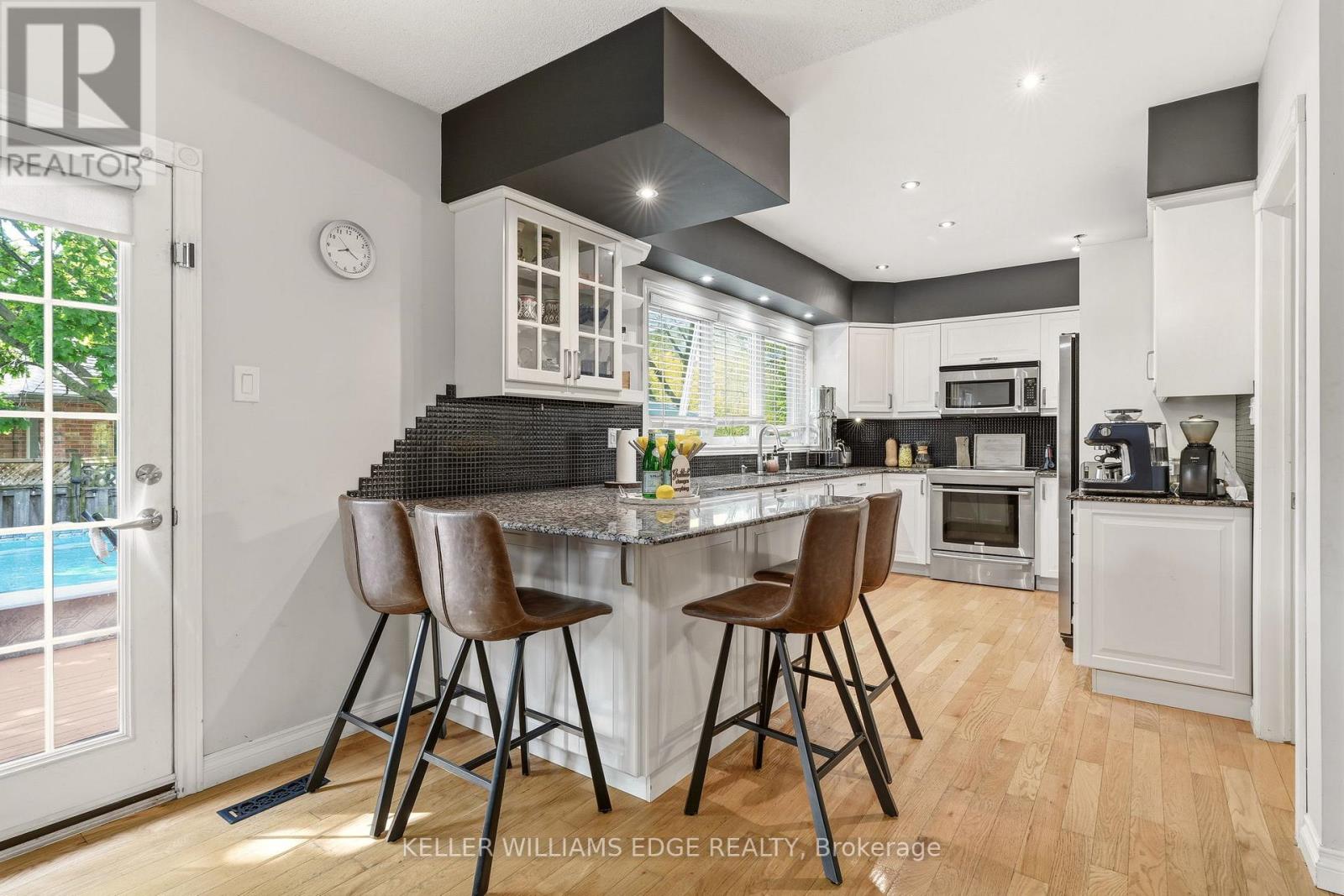149 COVE CRESCENT - 8