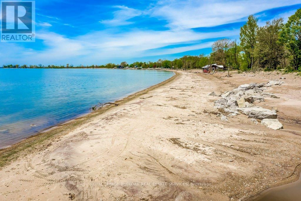 716 SANDY BAY ROAD - 35