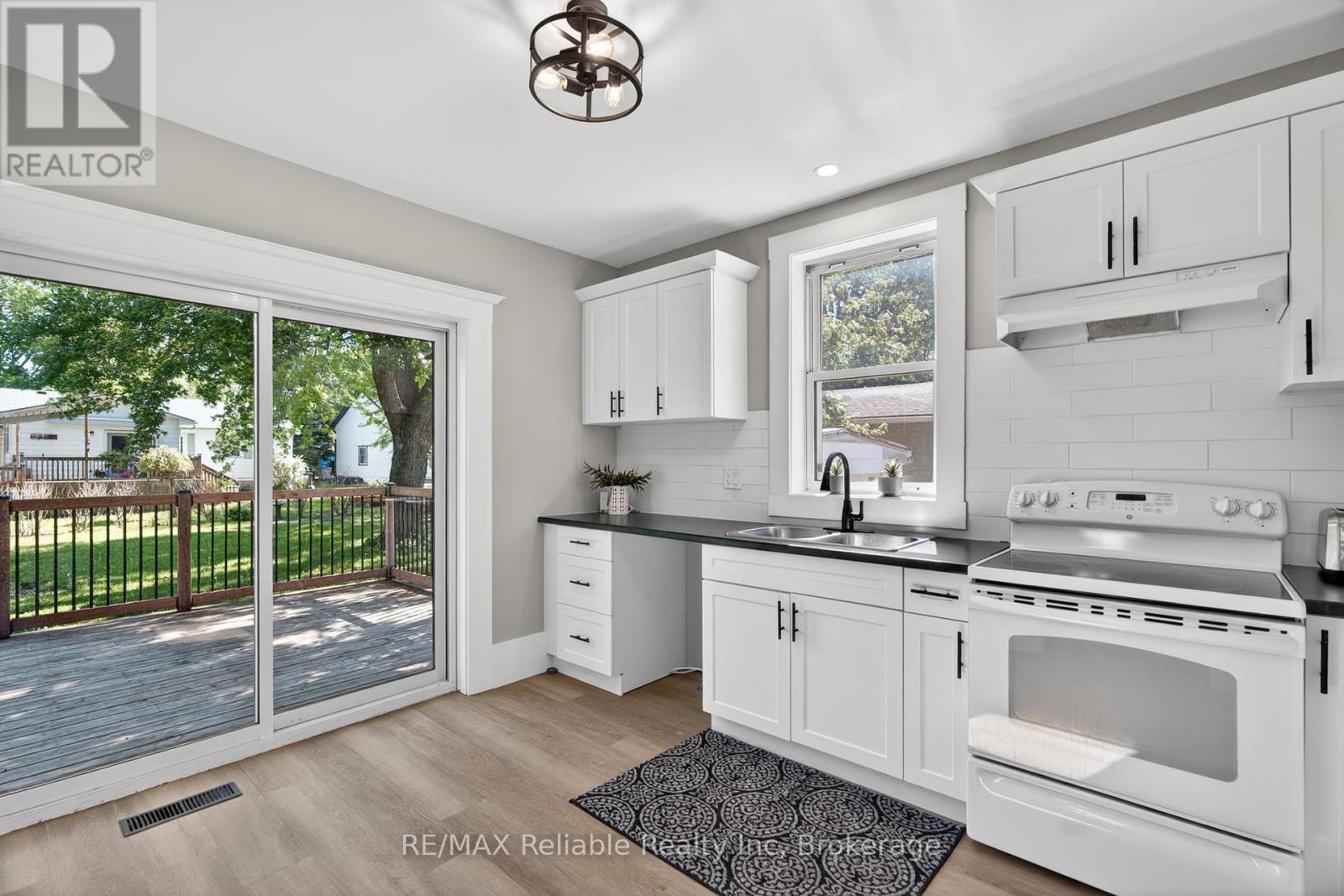 185 TRAFALGAR STREET - 14