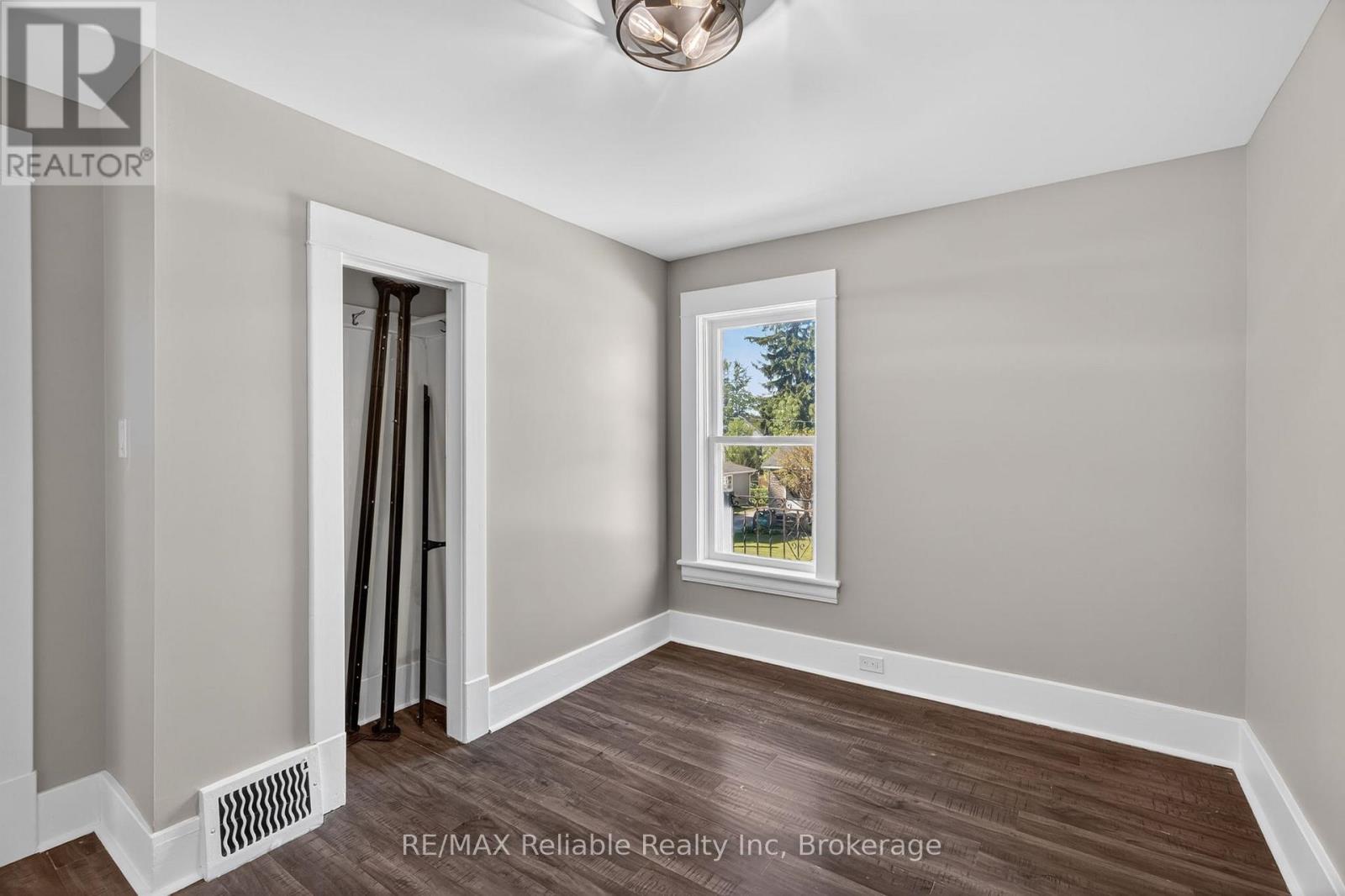 185 TRAFALGAR STREET - 26