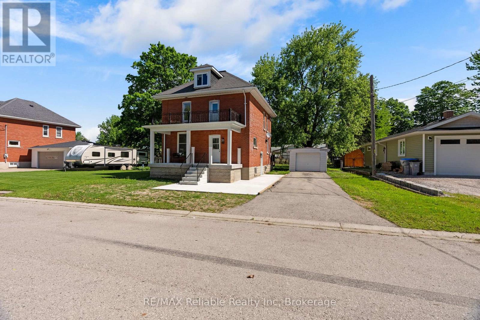 185 TRAFALGAR STREET - 3