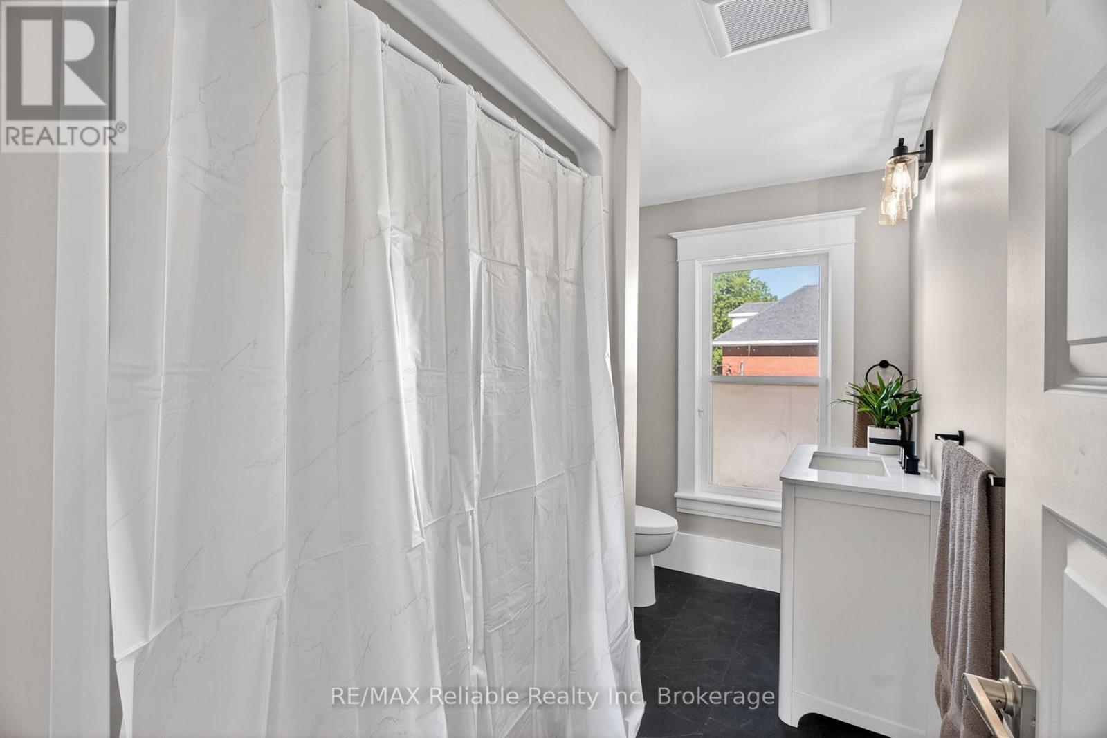 185 TRAFALGAR STREET - 31
