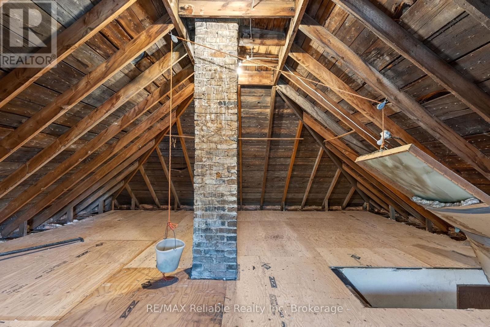 185 TRAFALGAR STREET - 35