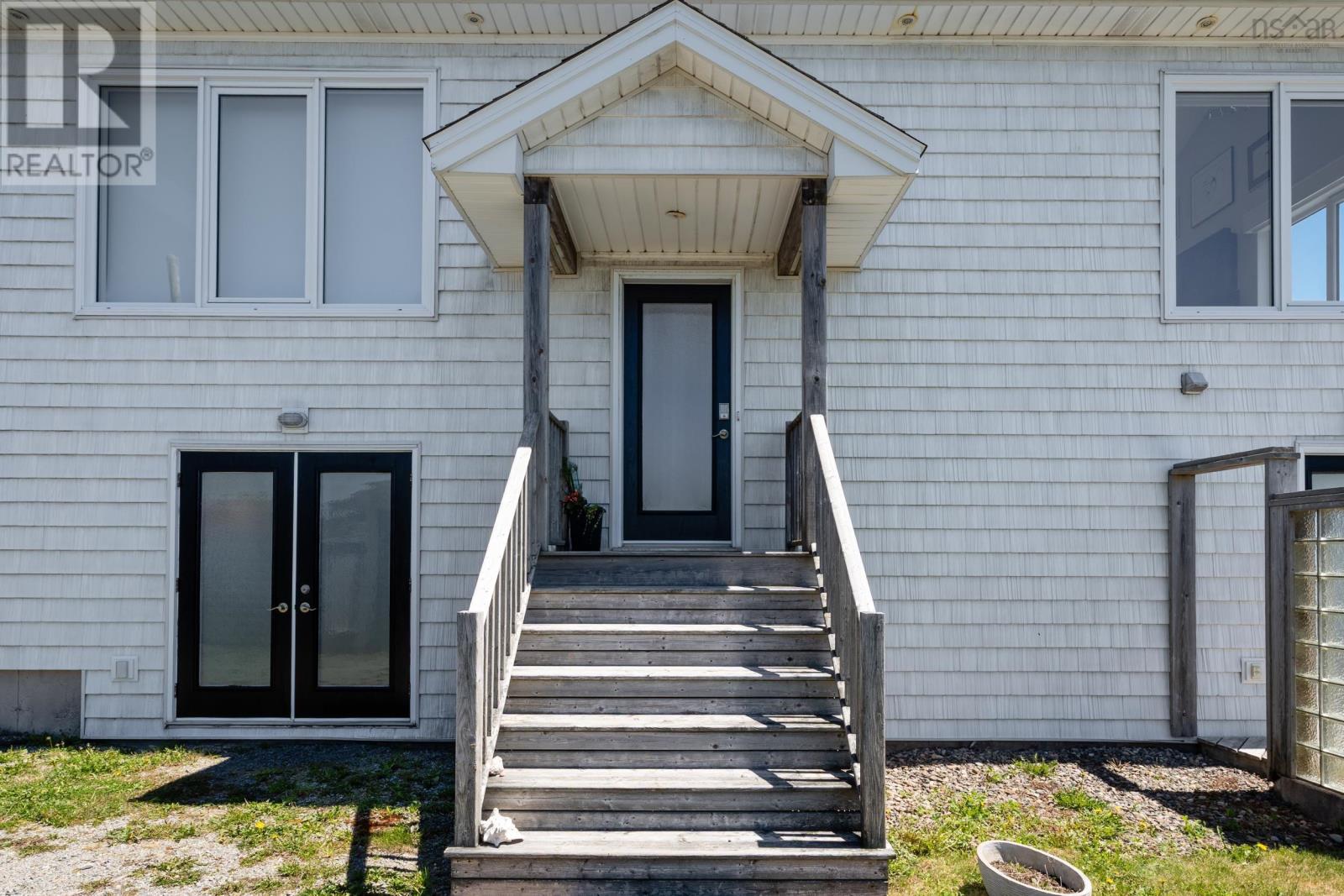 Property 2 of 50 of 39 Bull Point Road