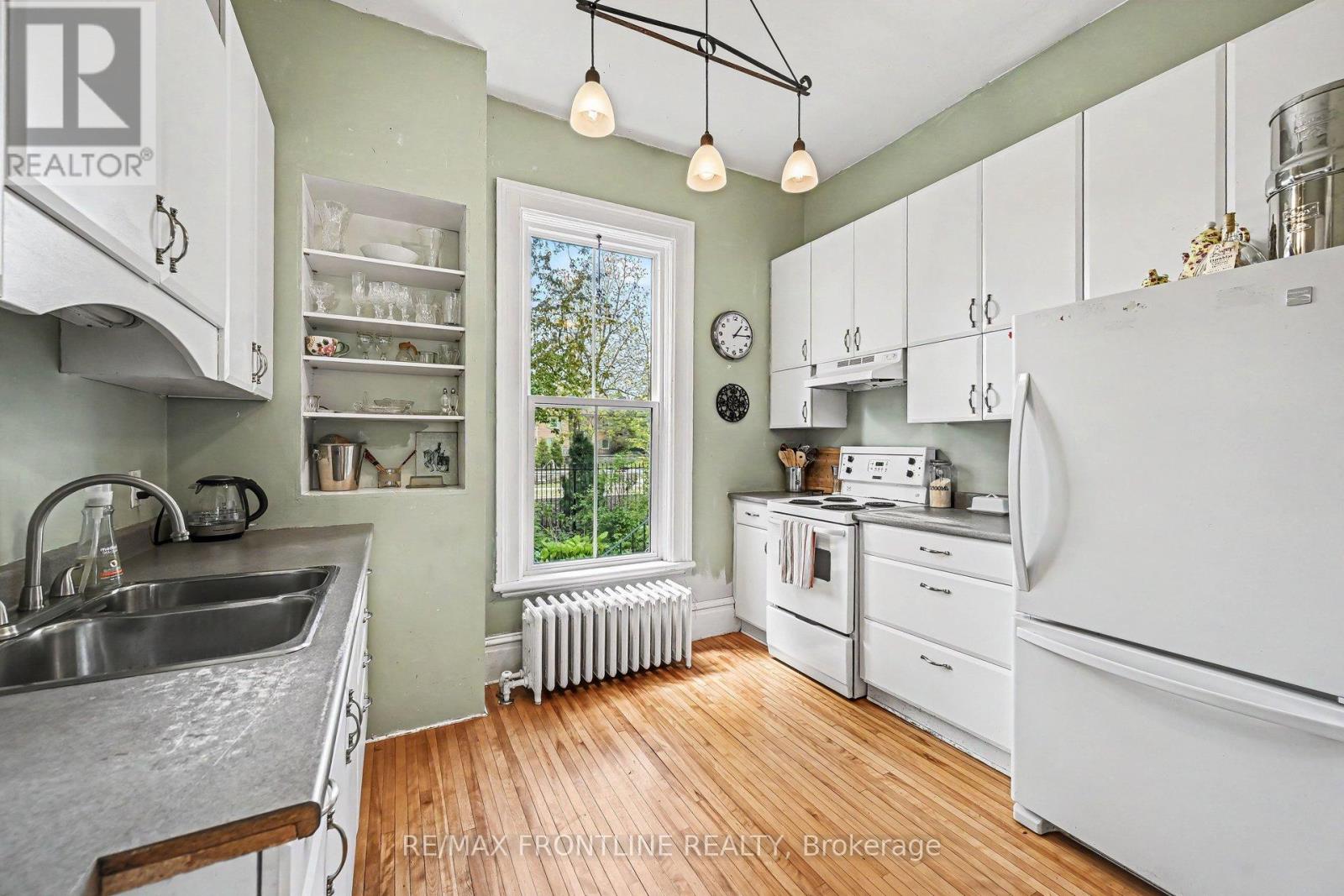 5 D'ARCY STREET - 12