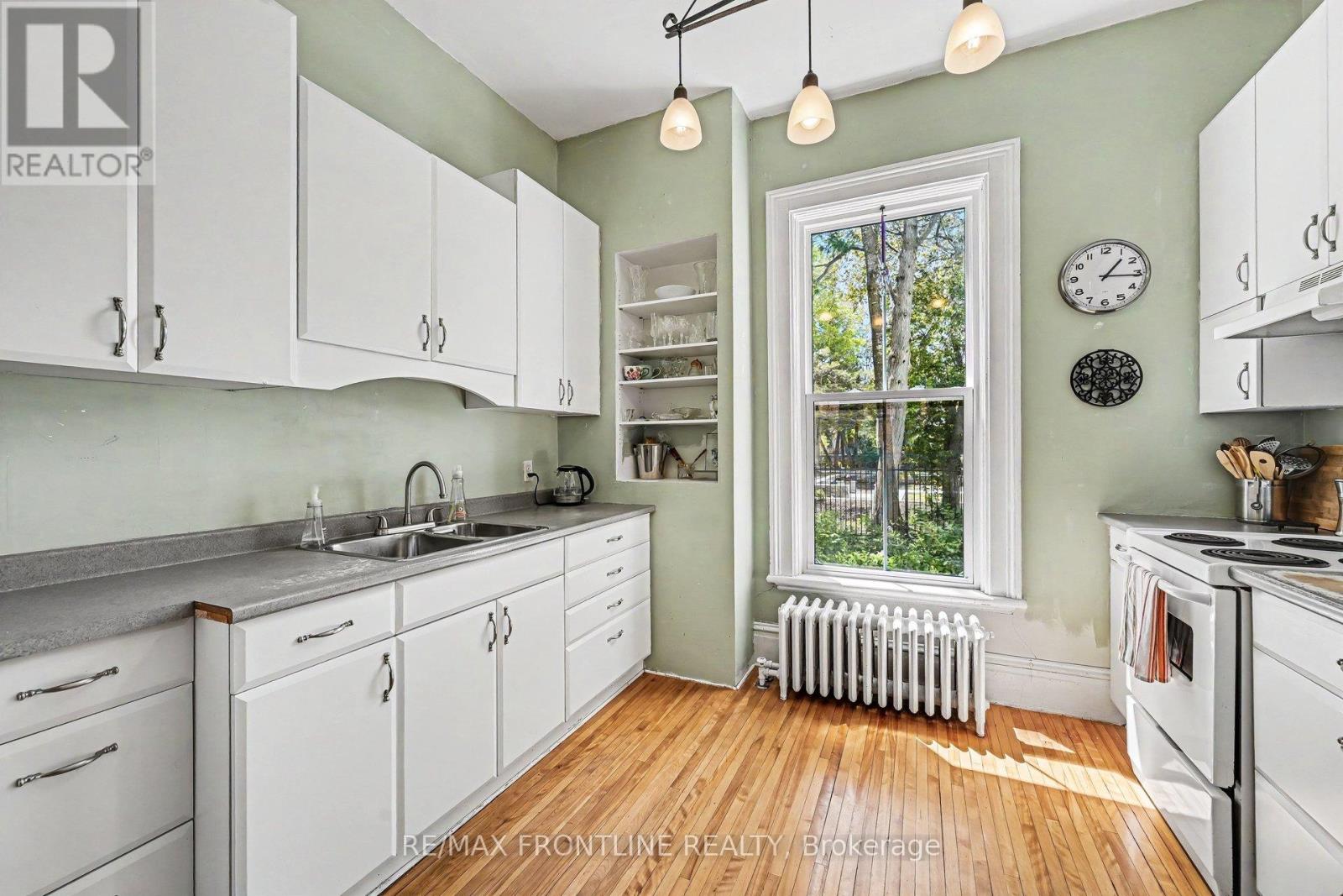 5 D'ARCY STREET - 13