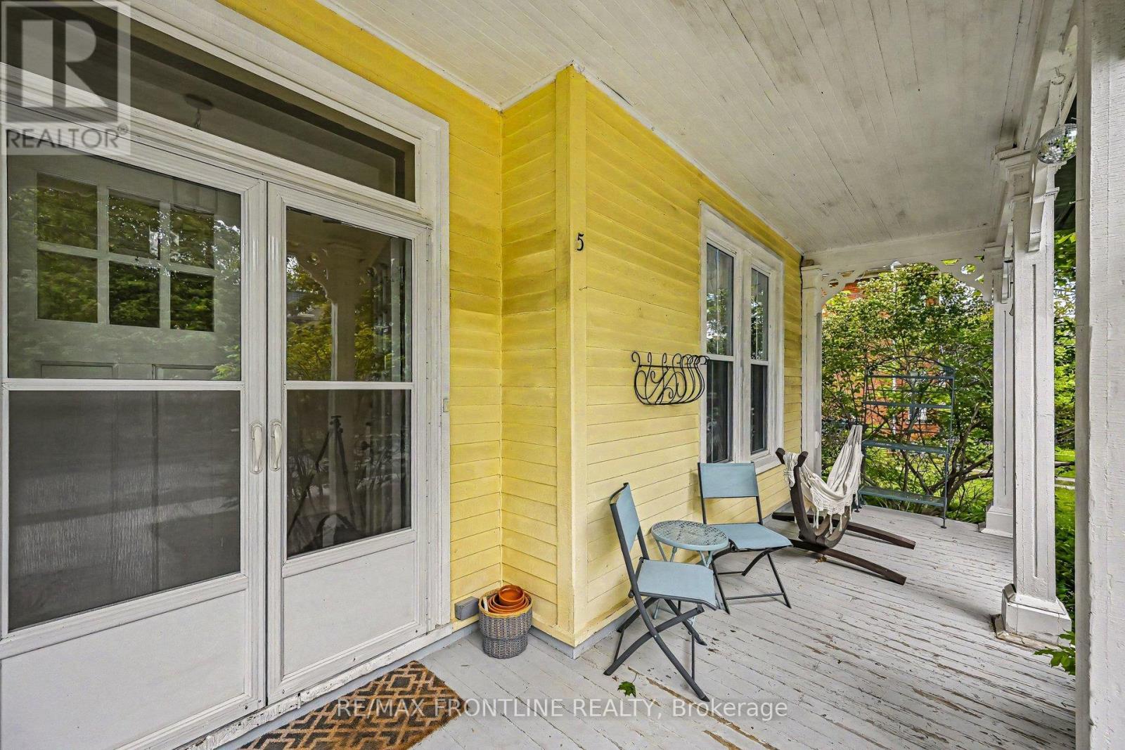 5 D'ARCY STREET - 5
