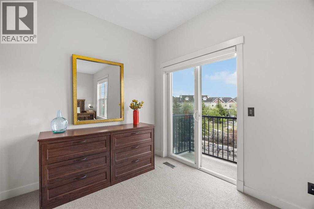 768 73 Street SW - 20