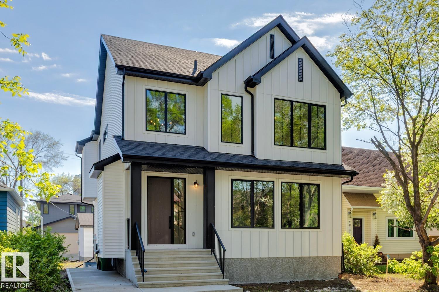 9023 90 ST NW - 1