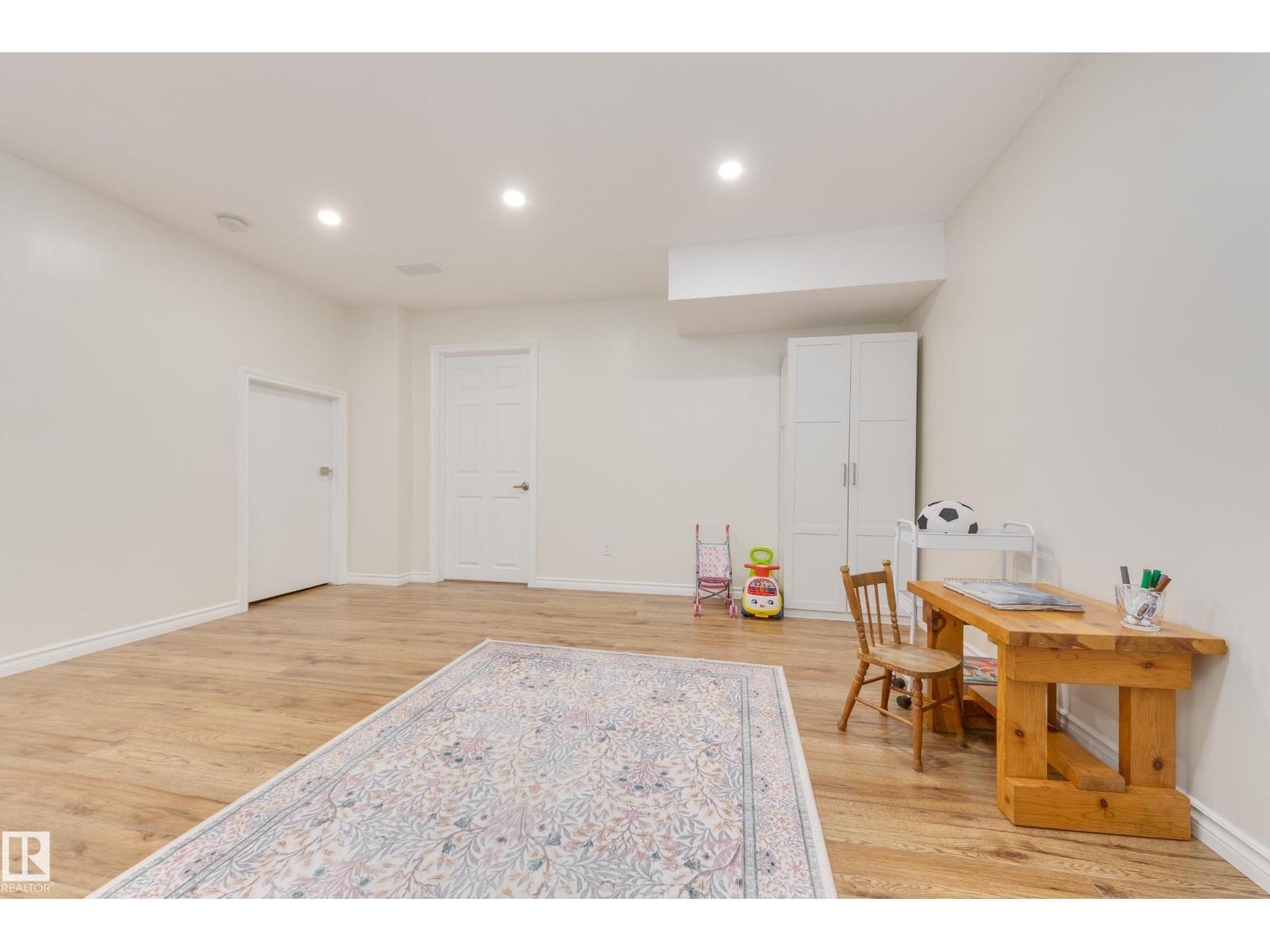 314 SUNCREST RD - 28