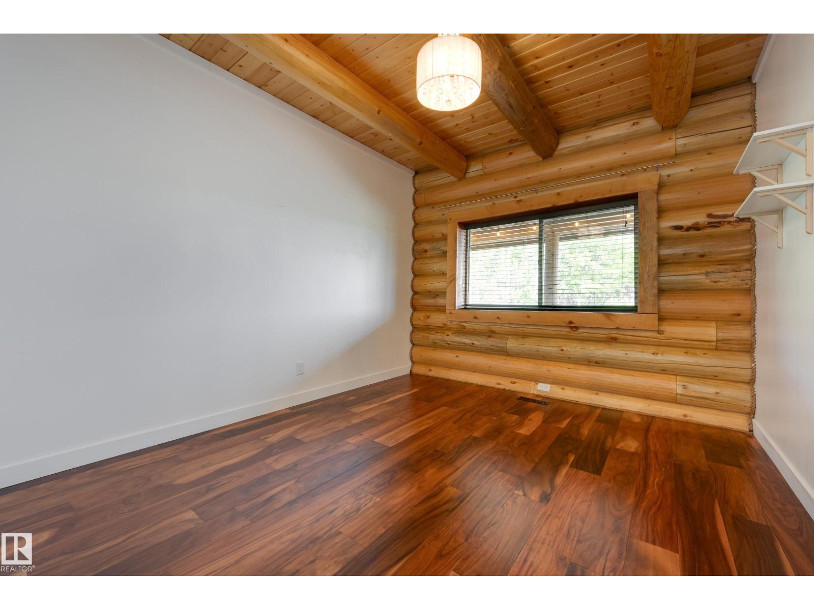 3-54227 RGE ROAD 275 - 18
