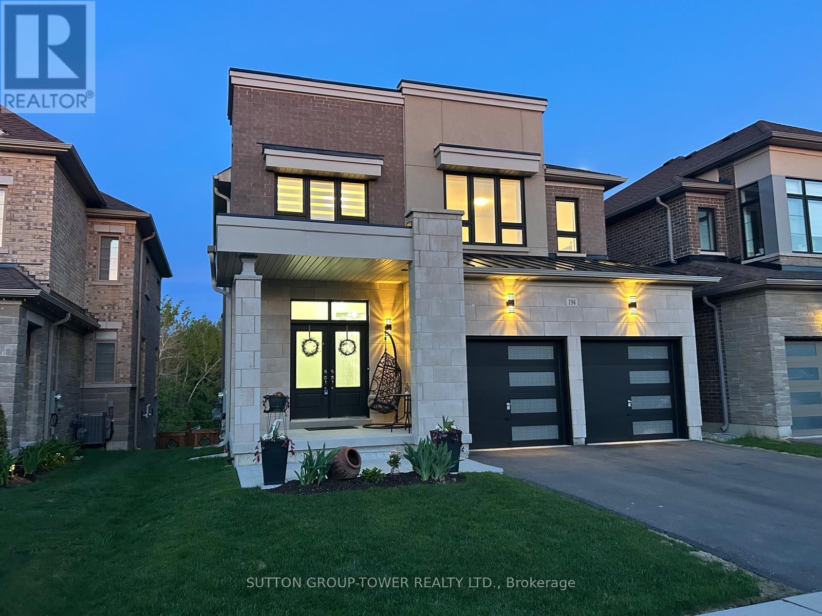 194 FERRAGINE CRESCENT - 47