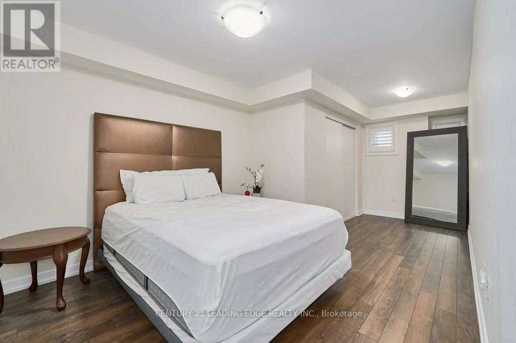 #2509 30 WESTMEATH LANE - 10