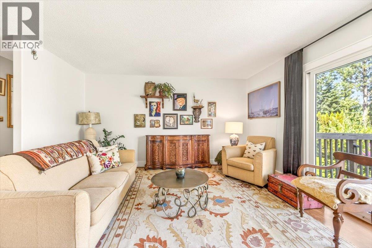 69 RIDGEMONT Drive - 24