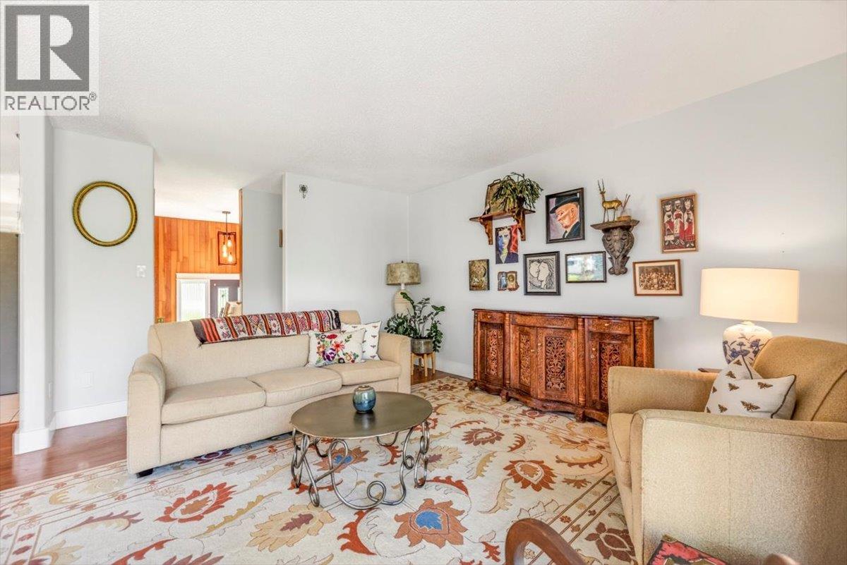 69 RIDGEMONT Drive - 35