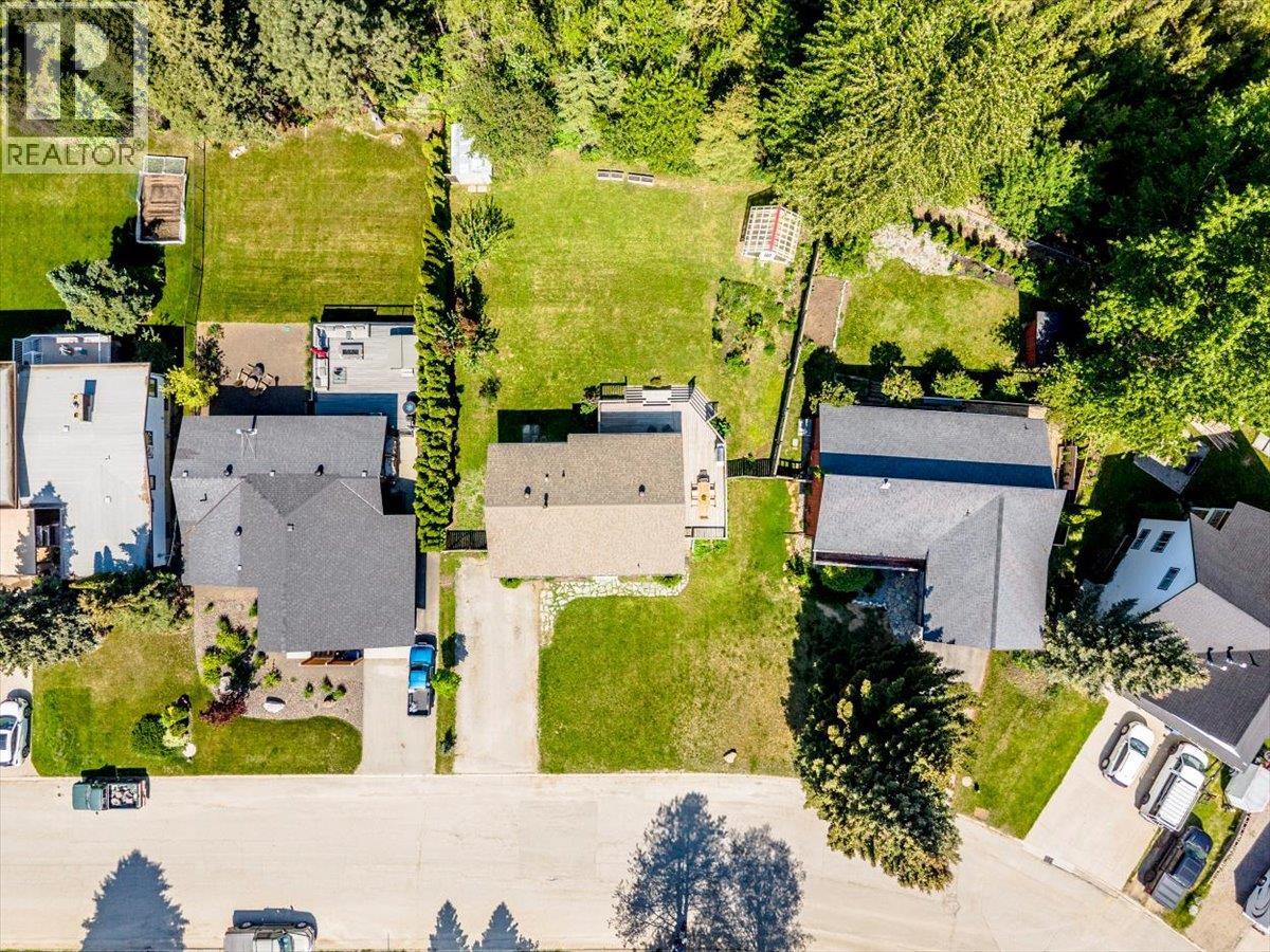 69 RIDGEMONT Drive - 77