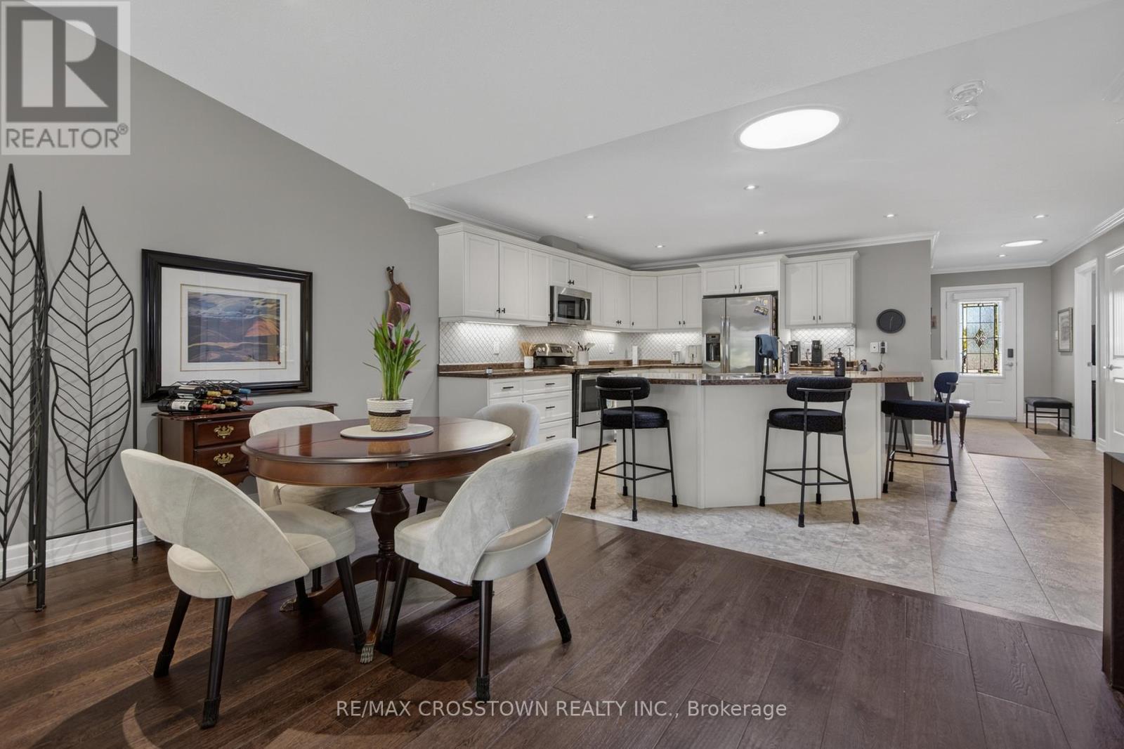 8 NEW YORK AVENUE - 25