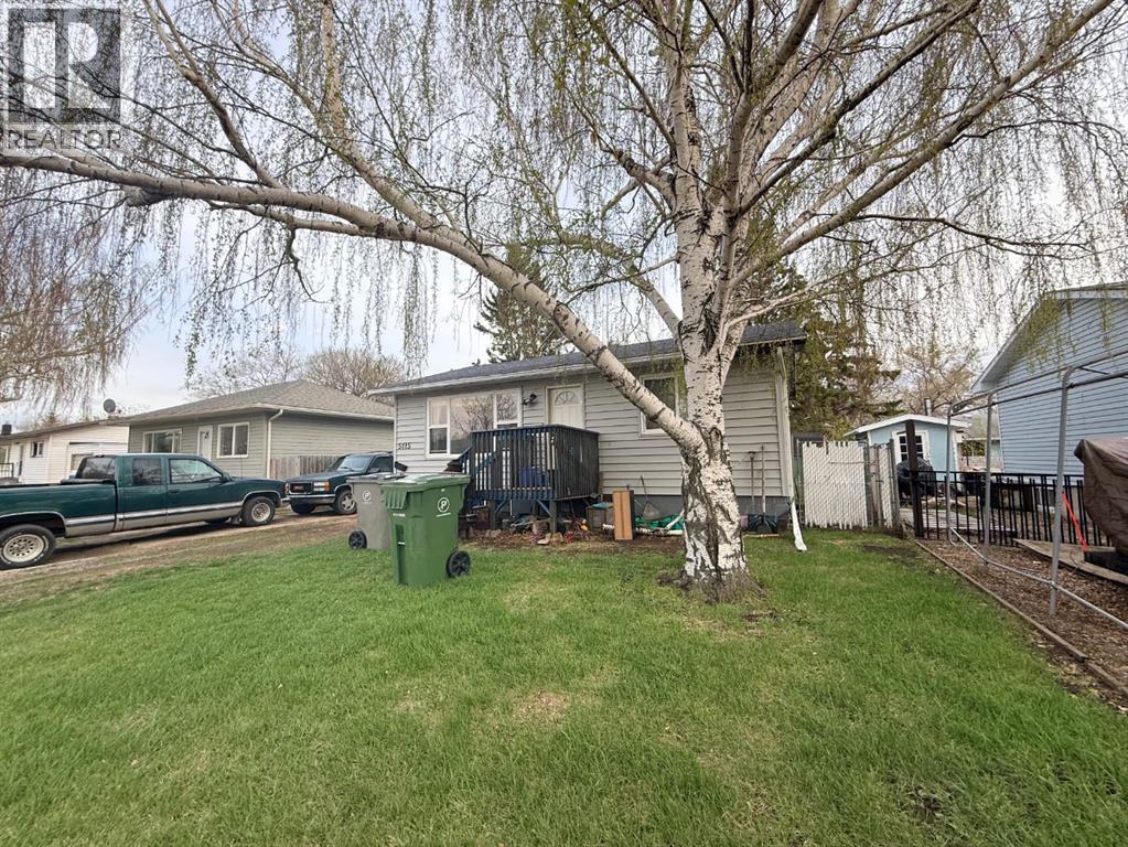 5115 56A Street - 21