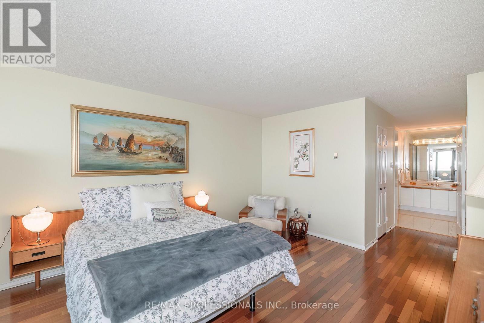 #2302 2010 ISLINGTON AVENUE - 15