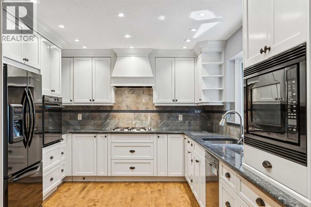124 Edgehill Close NW - 11