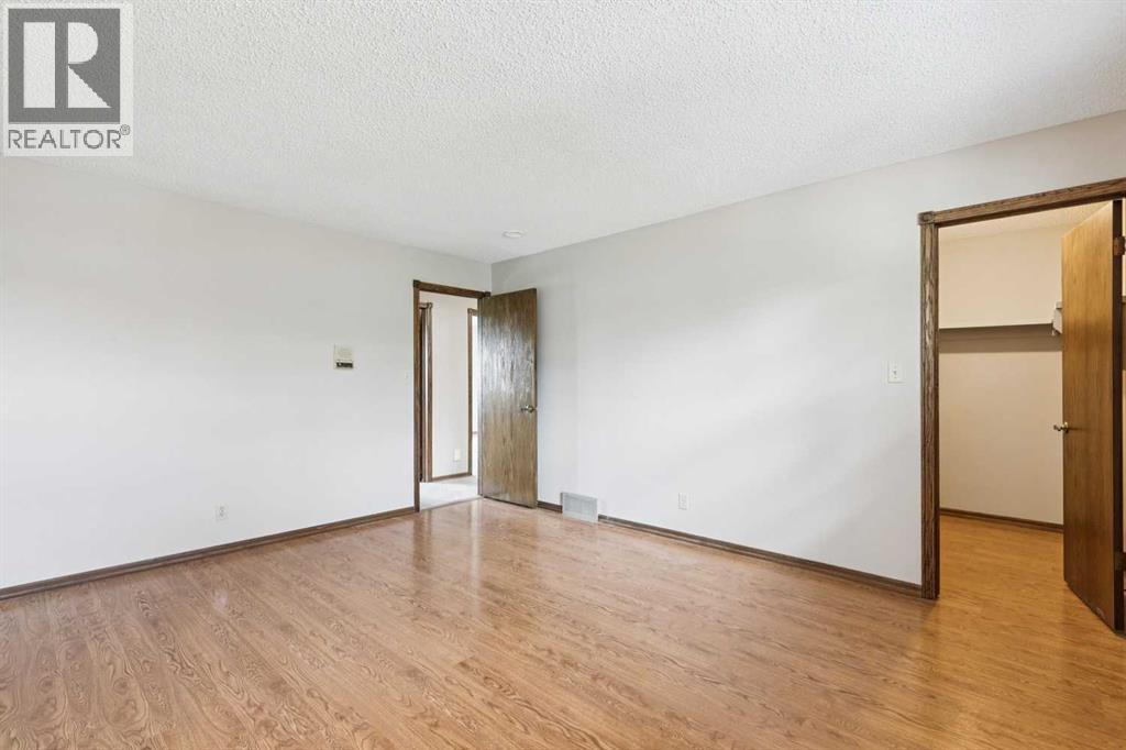 124 Edgehill Close NW - 32