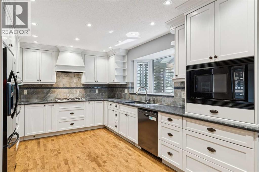 124 Edgehill Close NW - 10