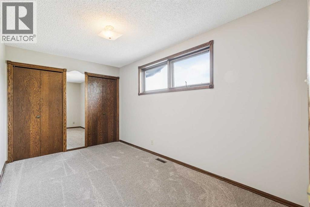 124 Edgehill Close NW - 33
