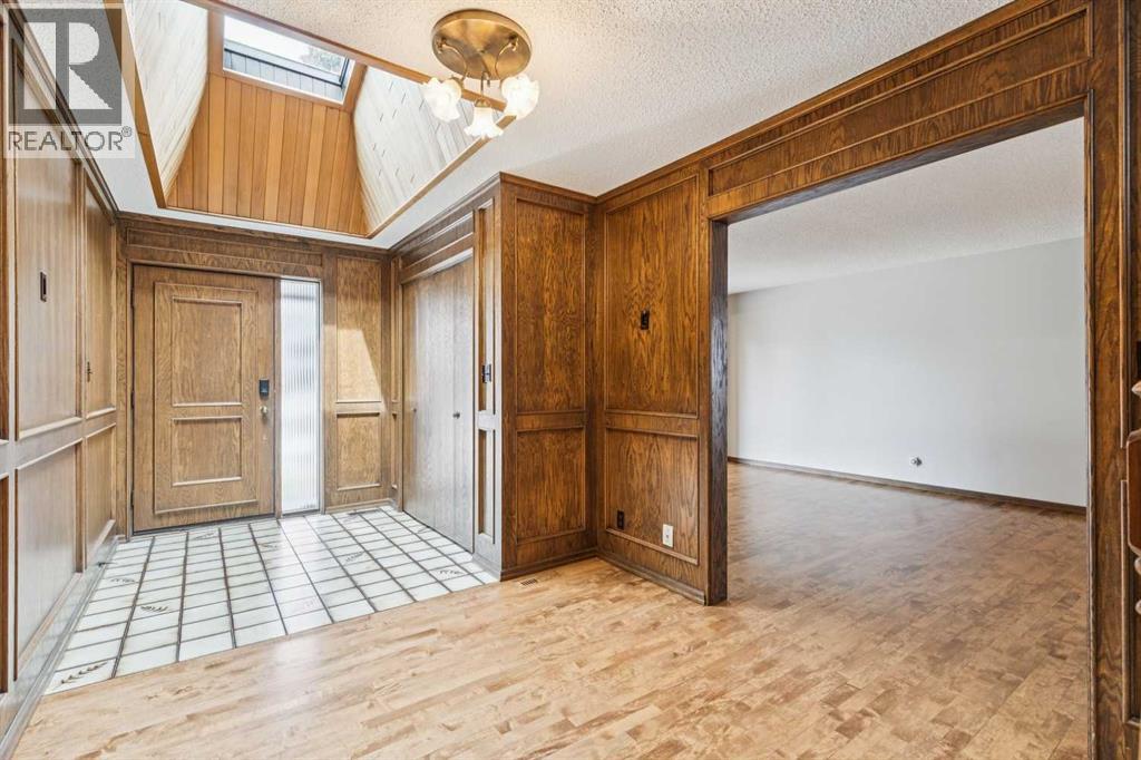 124 Edgehill Close NW - 4
