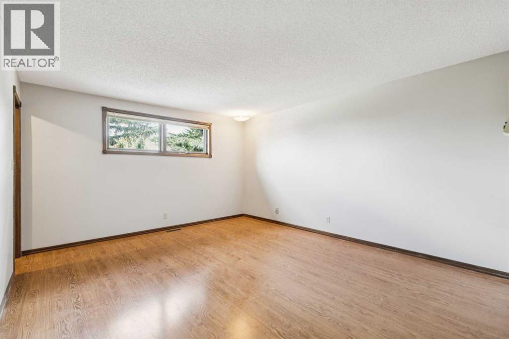 124 Edgehill Close NW - 31