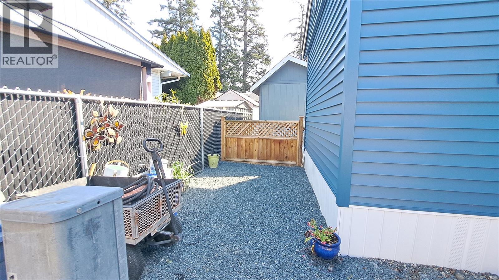 #29 2911 Sooke Lake Rd - 28