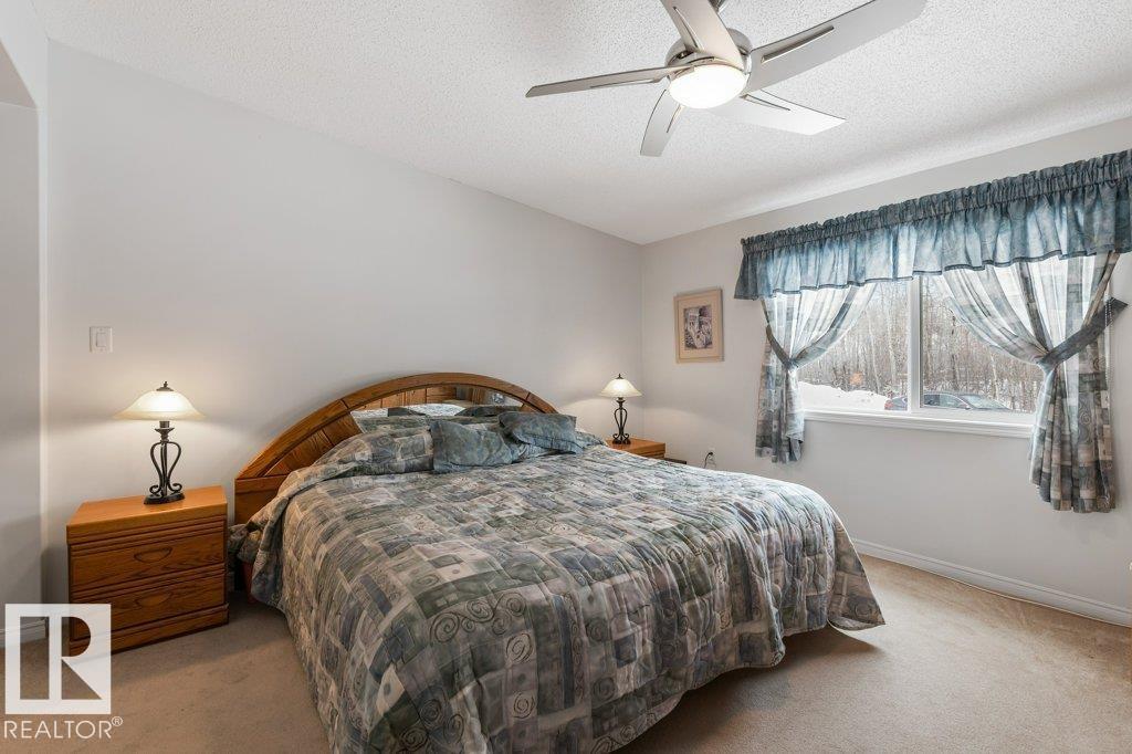 4901 48 AV - 27