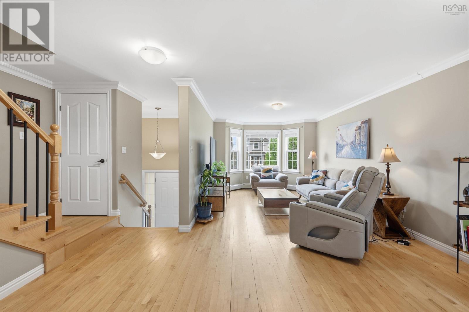 Property 28 of 49 of 17 Outrigger Crescent