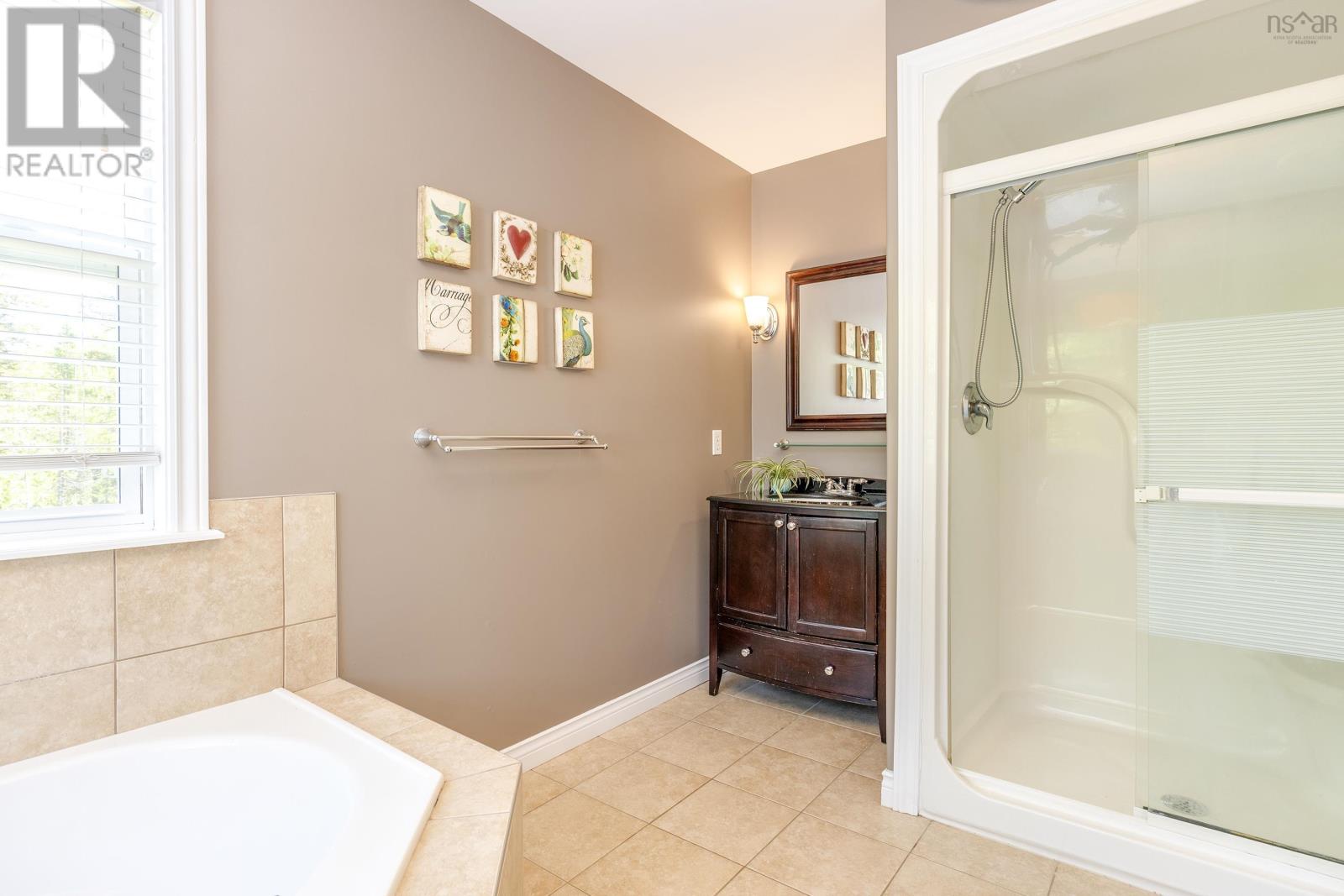 85 Heatherglen Drive - 24
