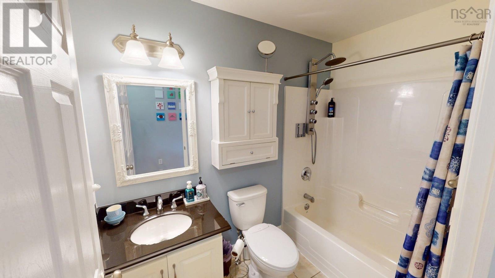 Property 25 of 37 of 212 Rossing Drive