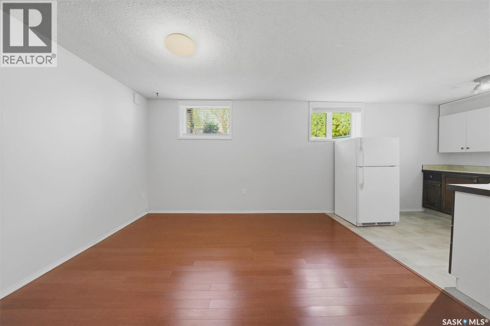 403 Willow STREET E - 21