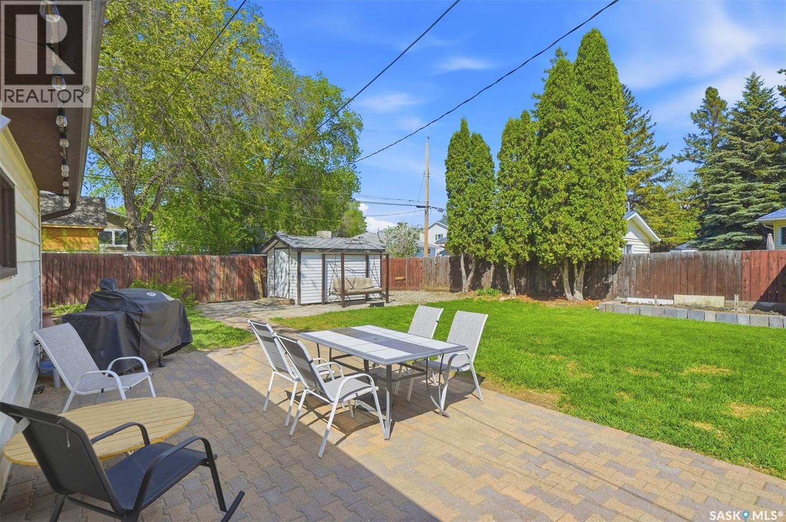 403 Willow STREET E - 43
