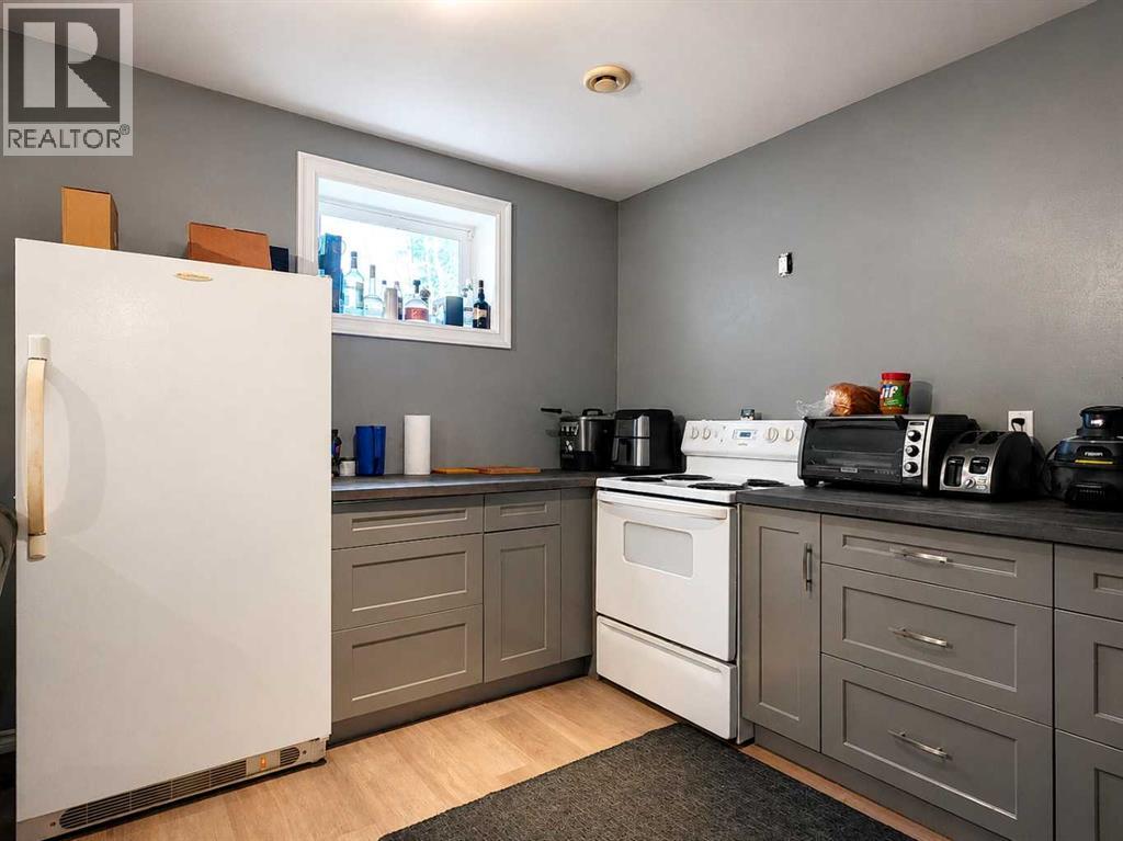 114 Moberly Road - 21