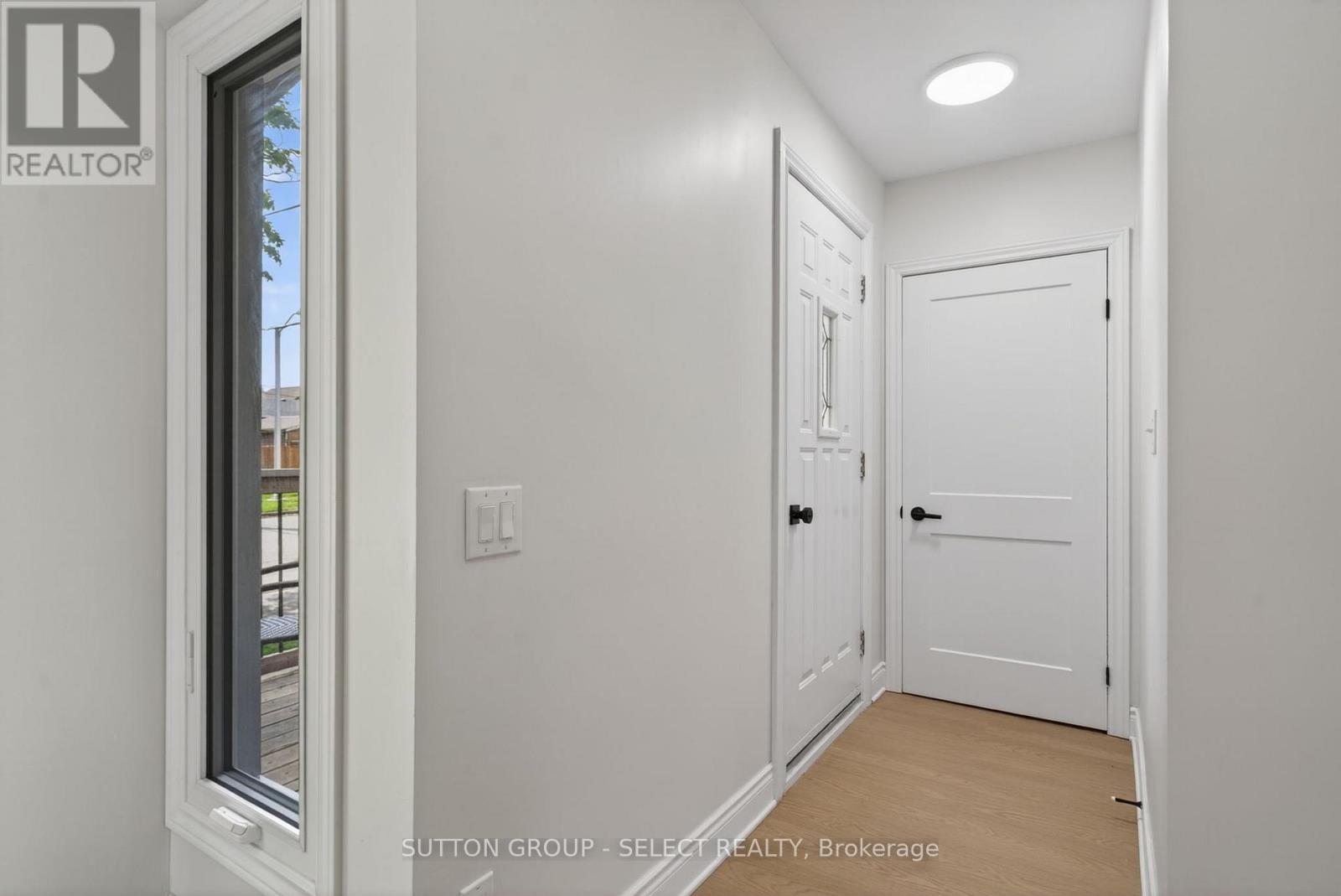 50 GLASS AVENUE - 5