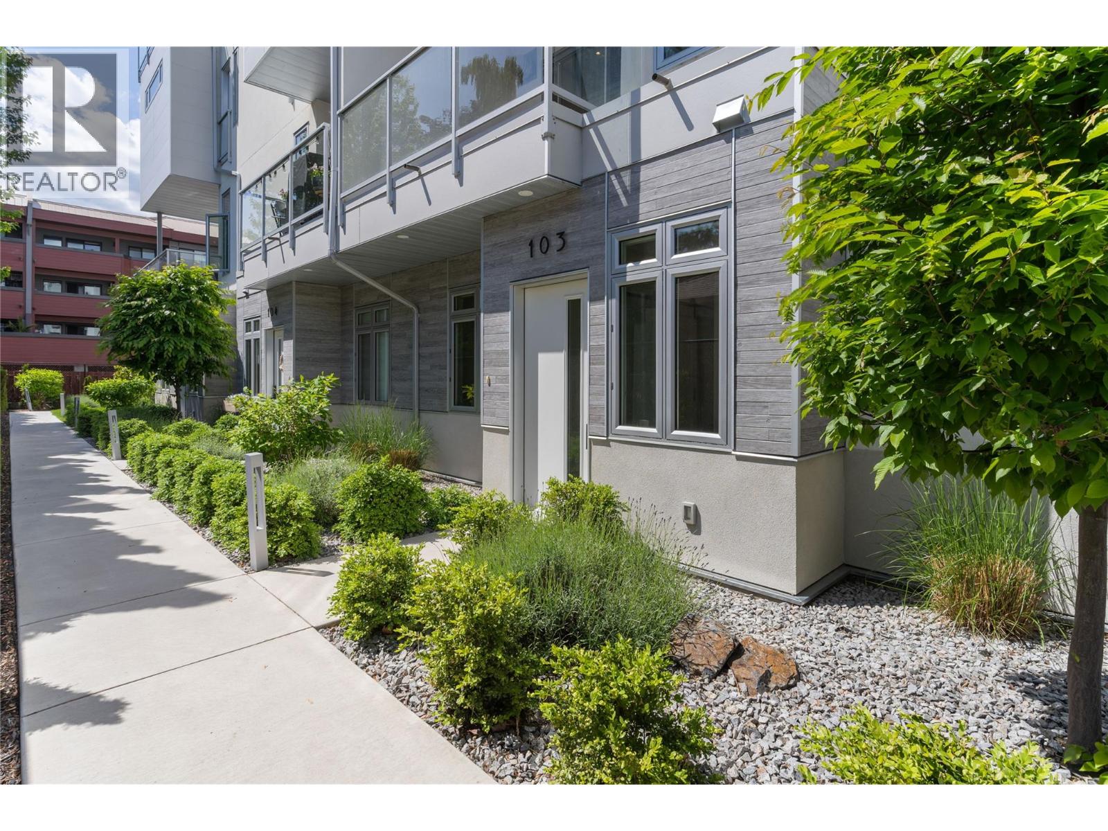 #103-222 Lee Avenue, Penticton