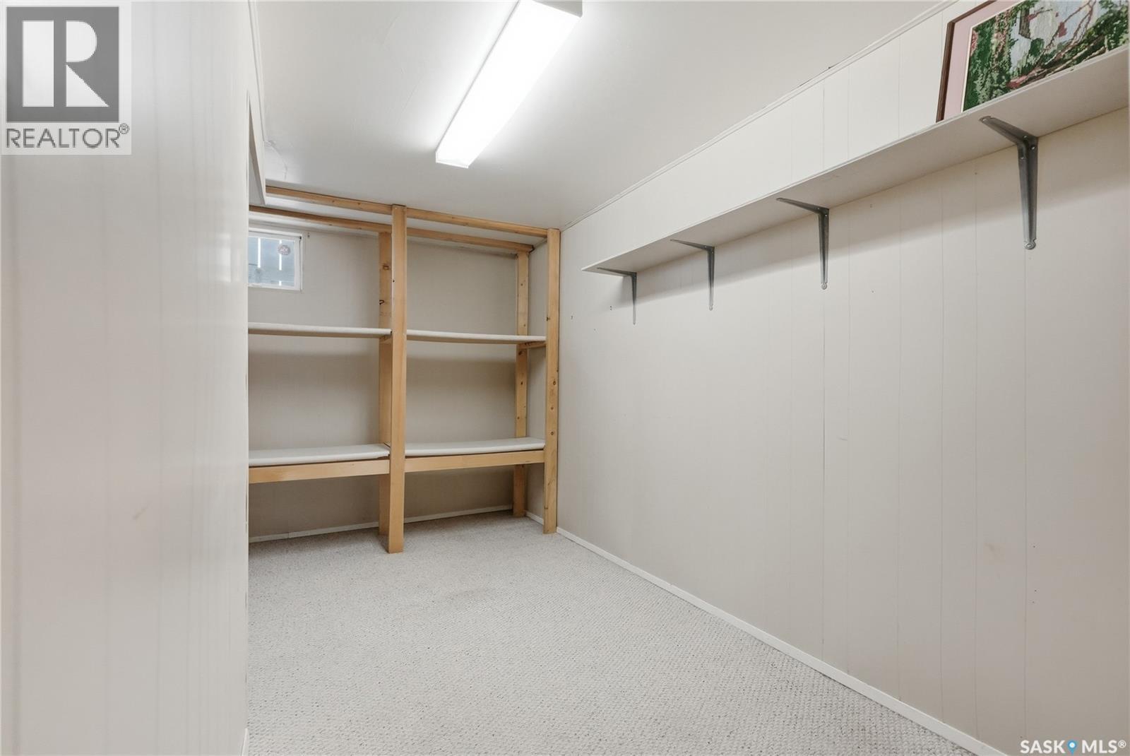 1604 Preston AVENUE S - 35