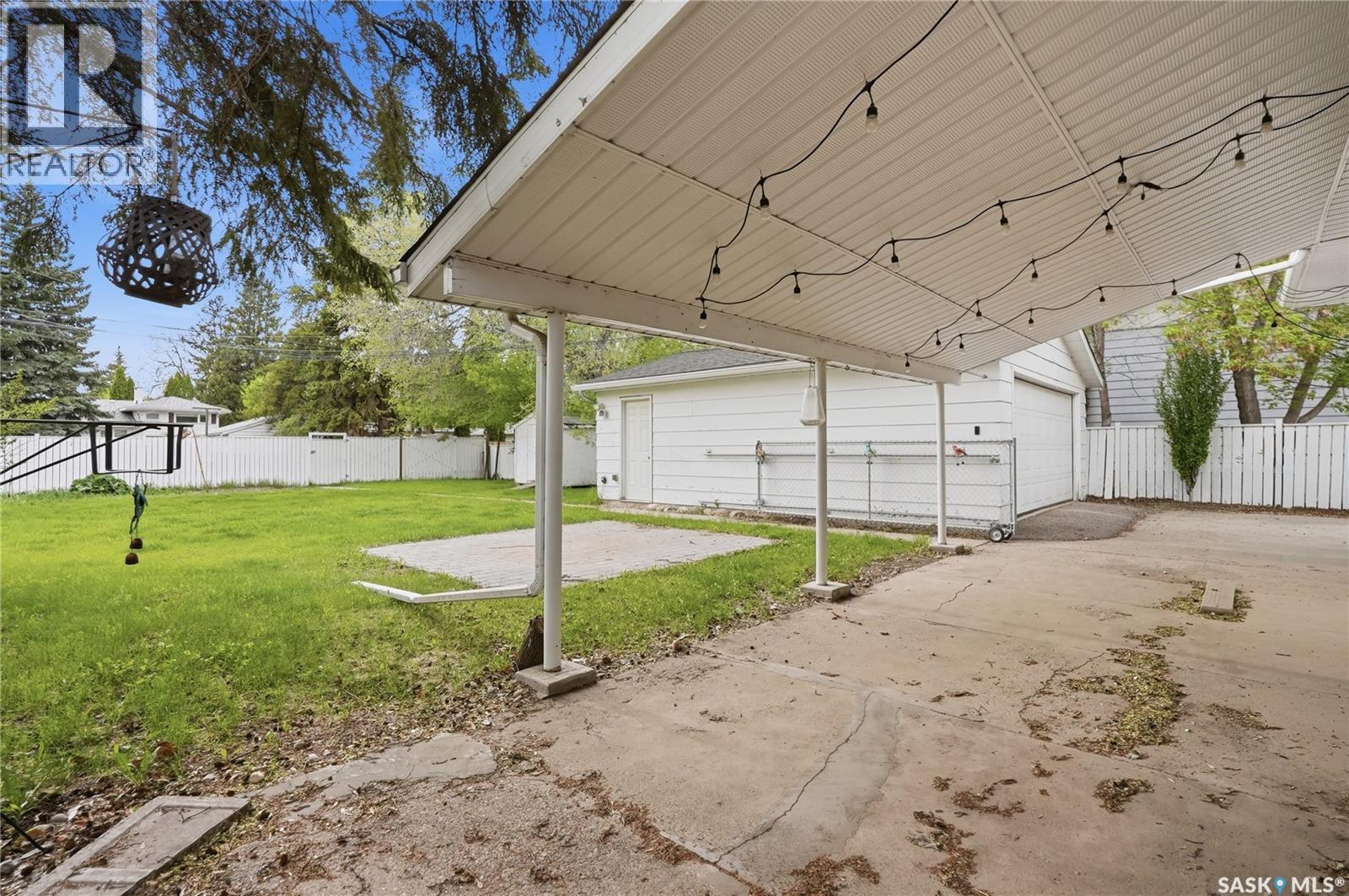 1604 Preston AVENUE S - 40