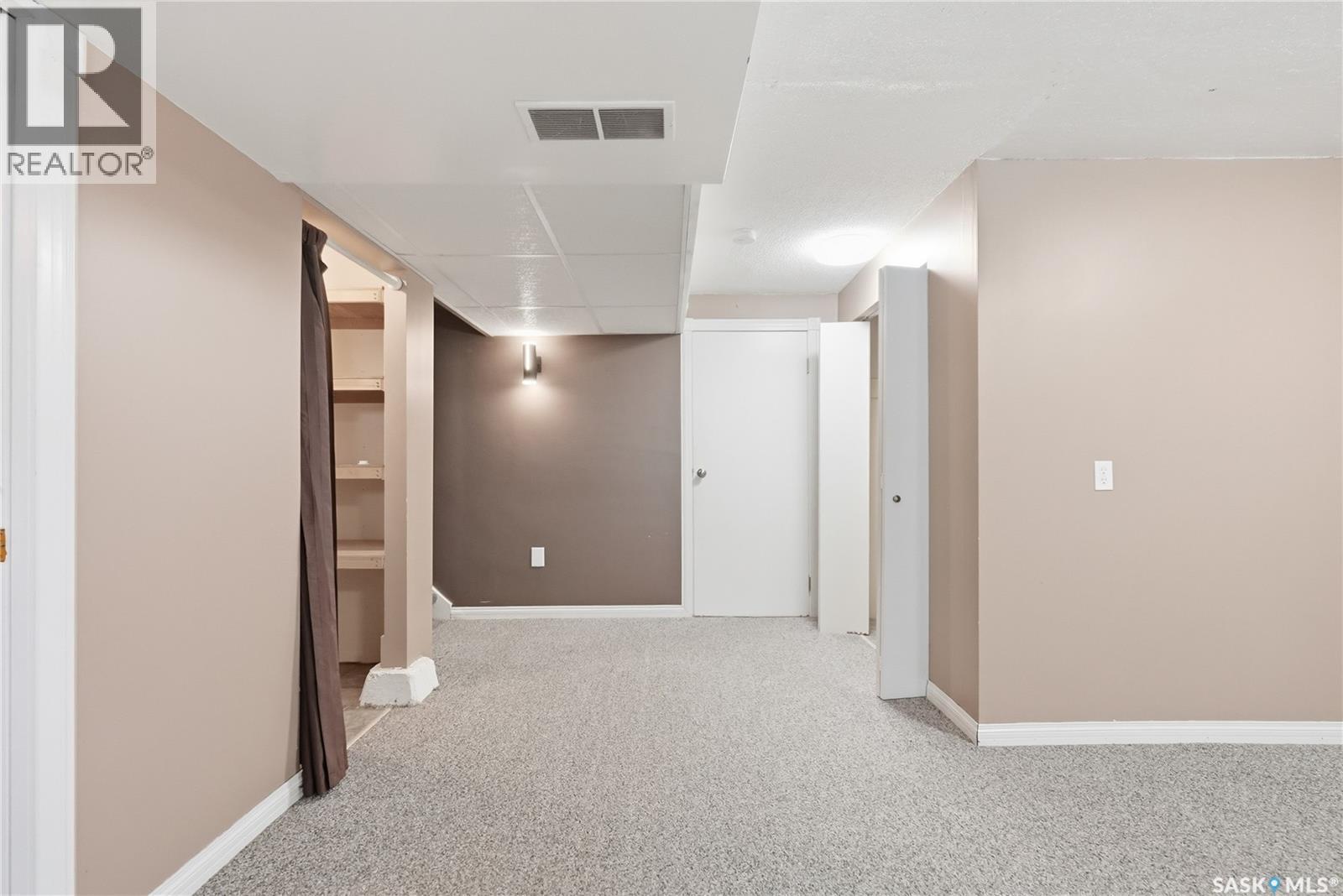 1604 Preston AVENUE S - 34