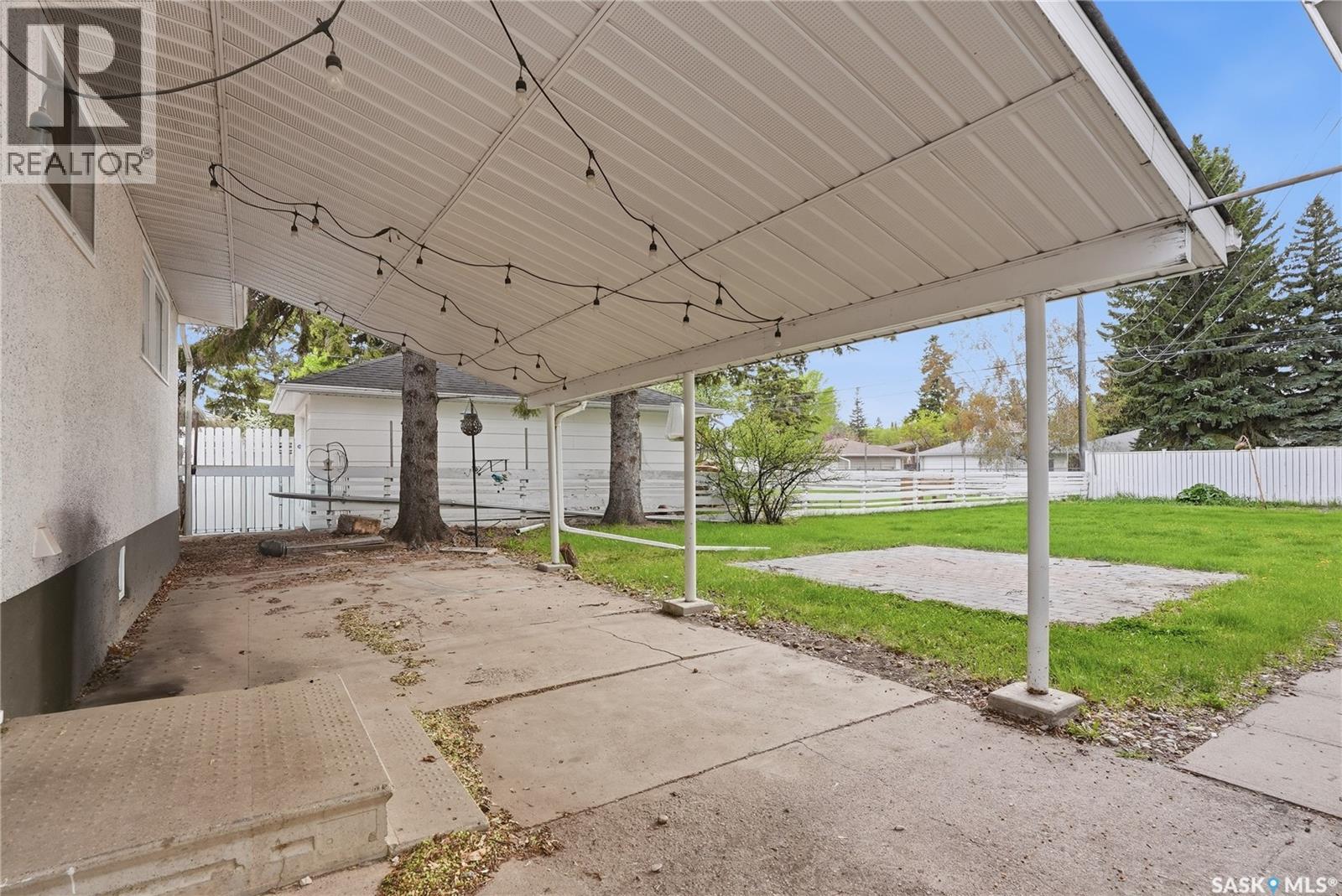 1604 Preston AVENUE S - 44