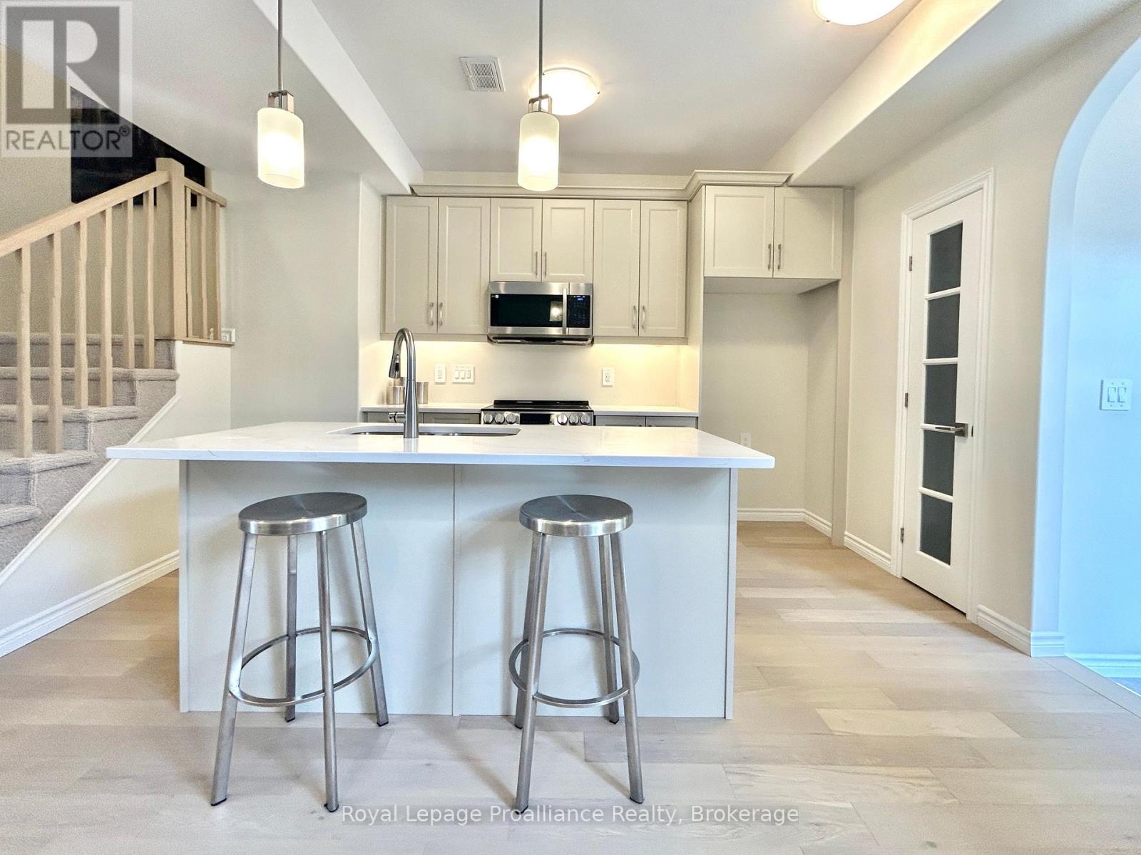 91 ATHABASKA DRIVE - 10