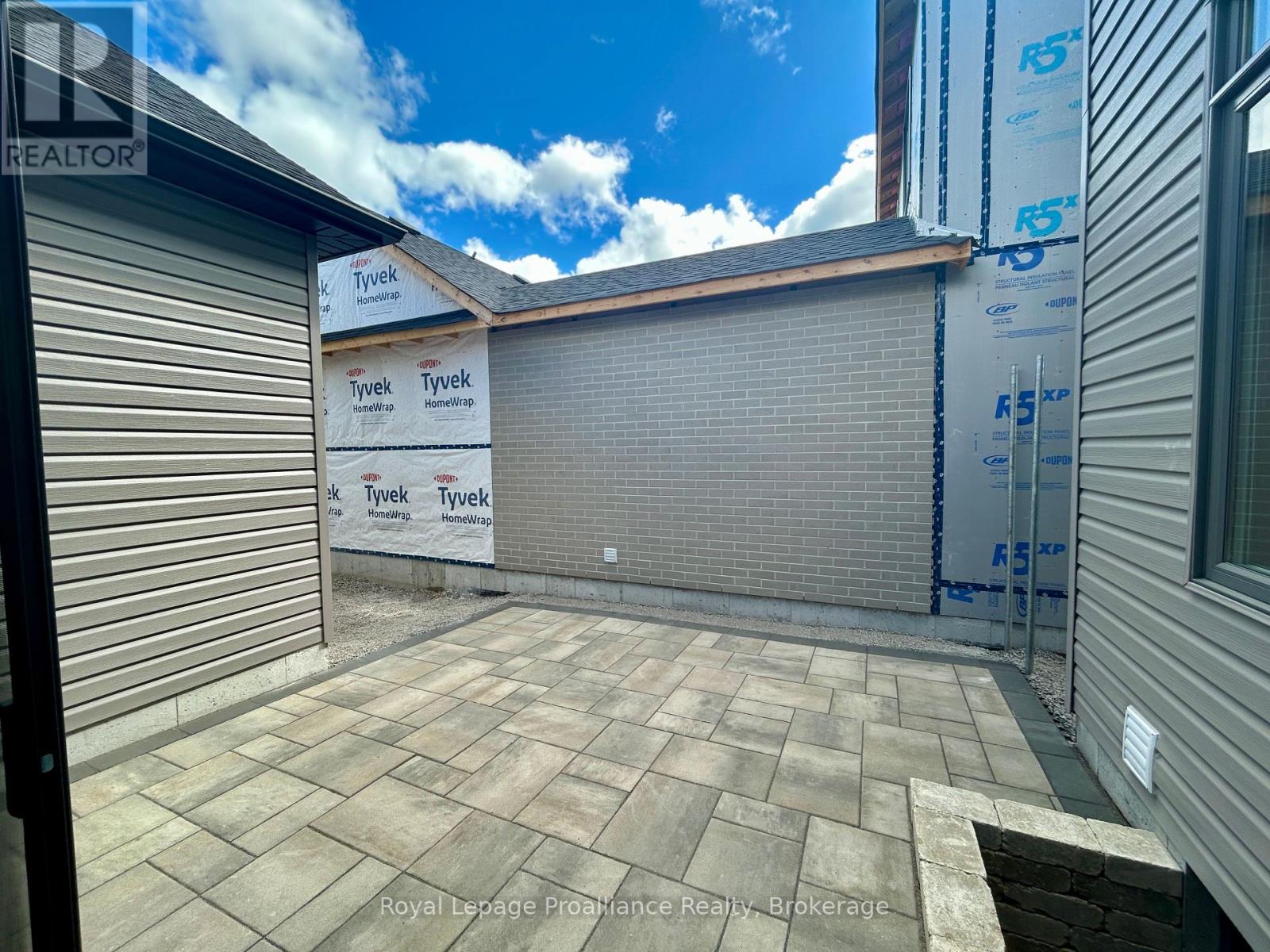 91 ATHABASKA DRIVE - 15